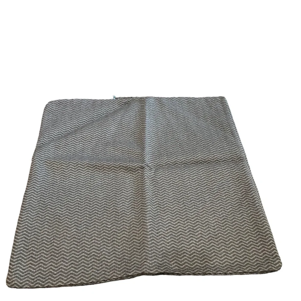 6 Pillow Cases Custom Made Zip Cream Gray Geometric Design‎ & 2 Solid Gray EUC